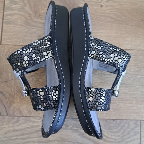 Alegria Pen 780X Mosiac Metallic Slide Sandals - Picture 4 of 10